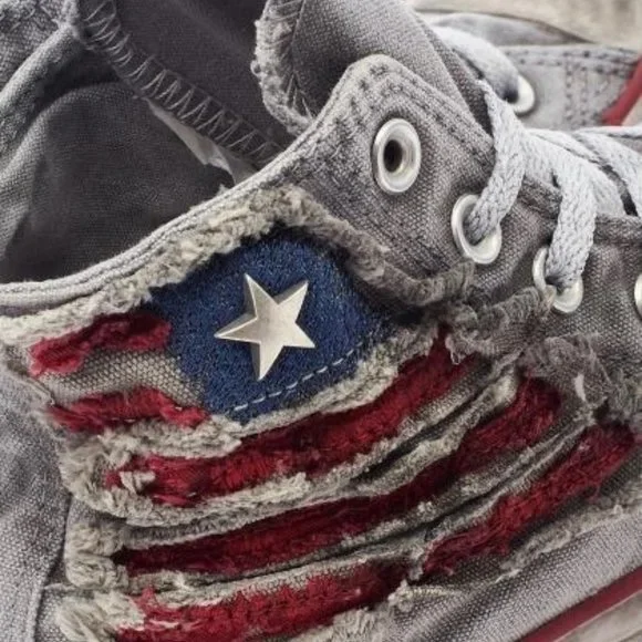 Distressed Converse Chuck Taylor Americana - Picture 10 of 10